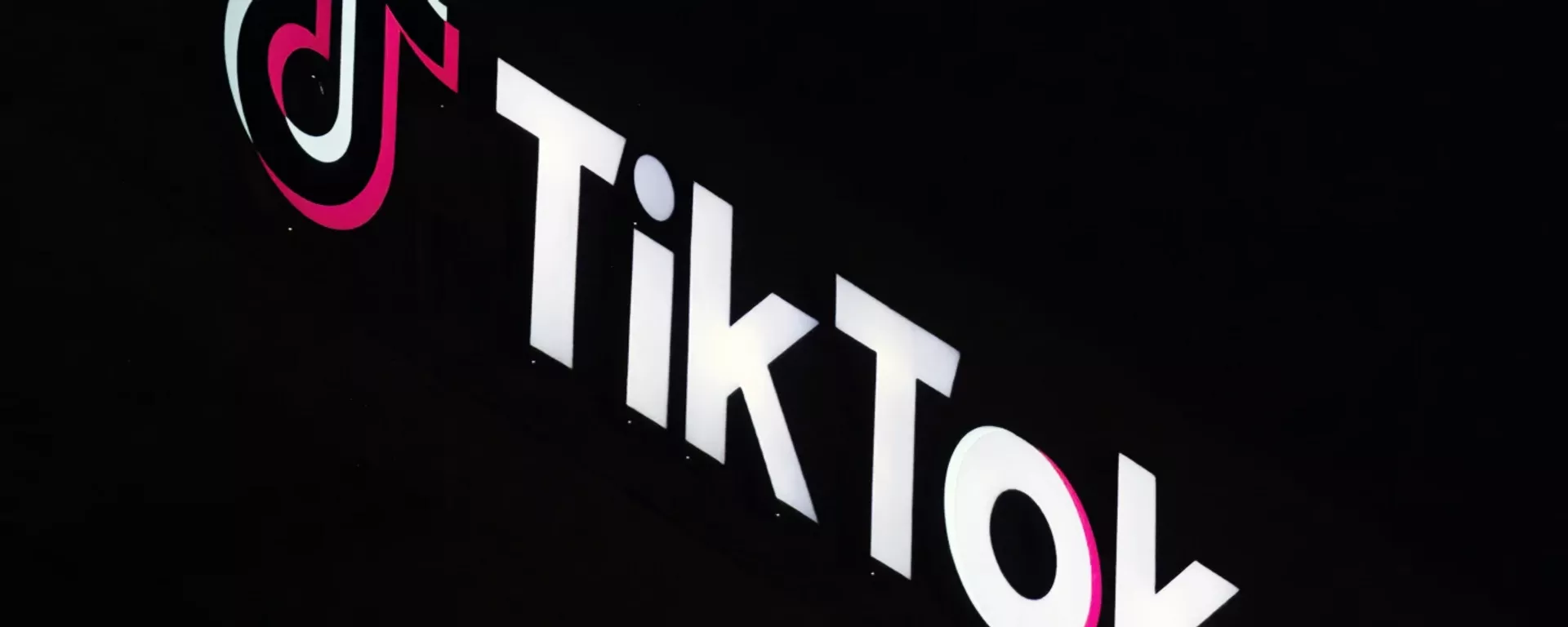 TikTok  - 俄羅斯衛星通訊社, 1920, 04.04.2025