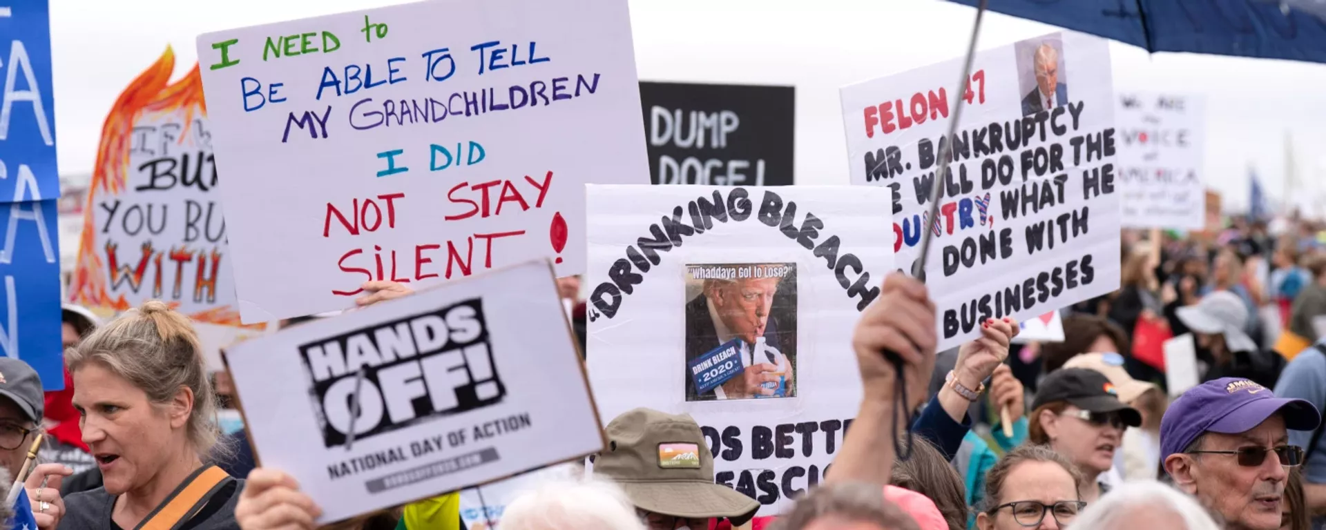 Protesters tee off against Trump and Musk in ‘Hands Off!’ rallies across the US - 俄罗斯卫星通讯社, 1920, 06.04.2025