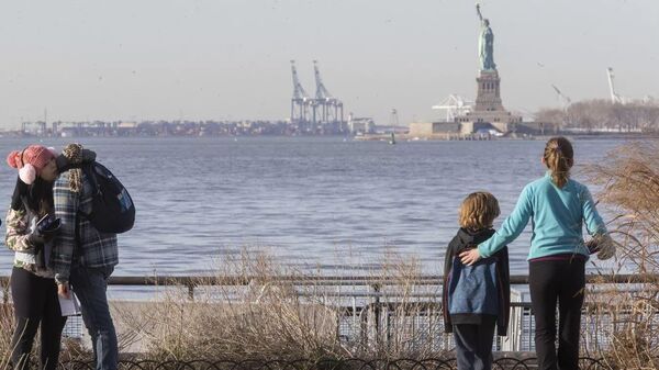 哈德逊 - 俄罗斯卫星通讯社