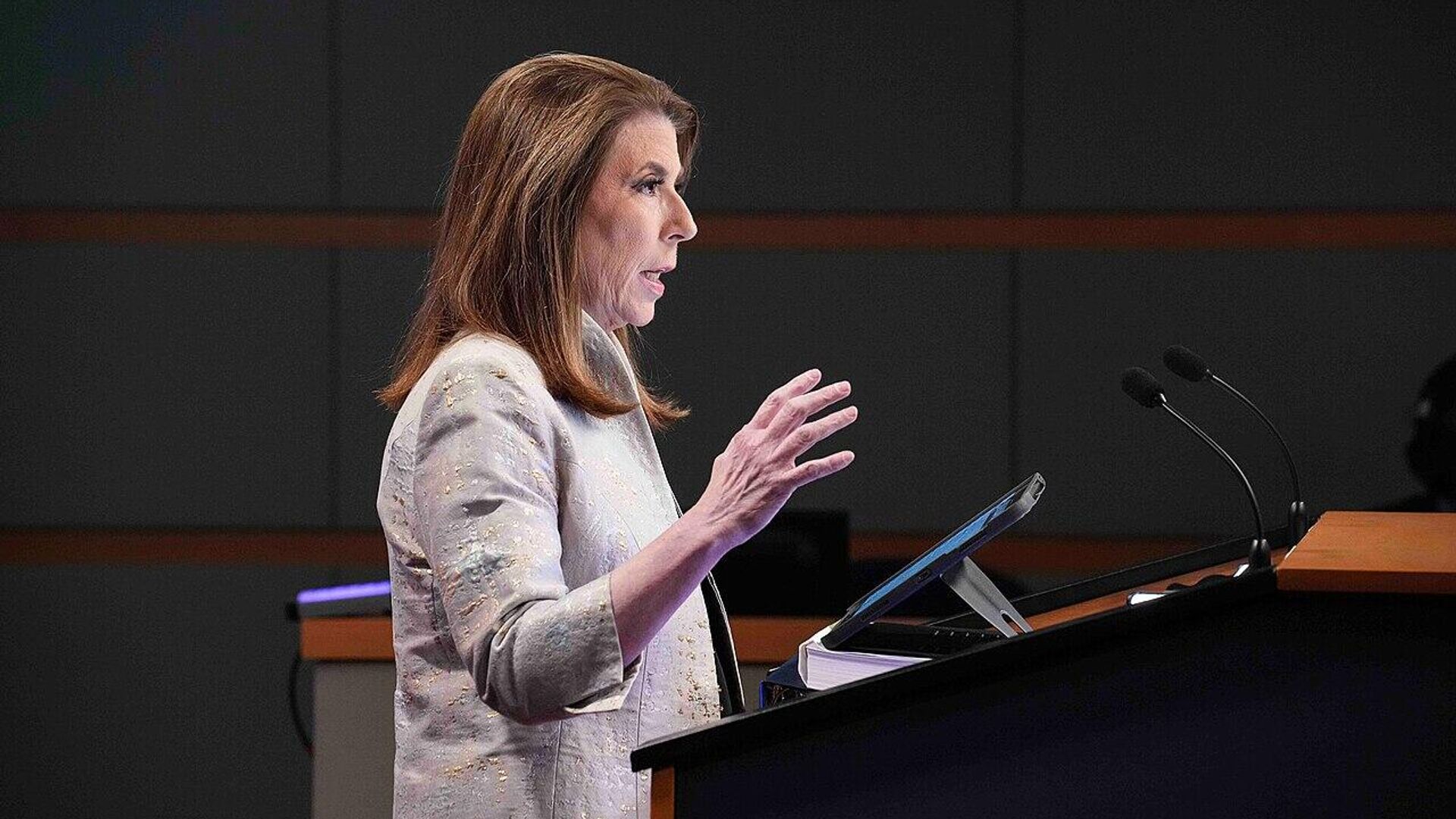 美国国务院官方发言人塔米•布鲁斯 美国国务院官方发言人塔米•布鲁斯 - 俄罗斯卫星通讯社, 1920, 07.05.2025