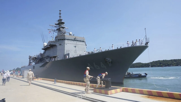 兩艘日本艦船停靠柬埔寨雲壤基地 - 俄羅斯衛星通訊社