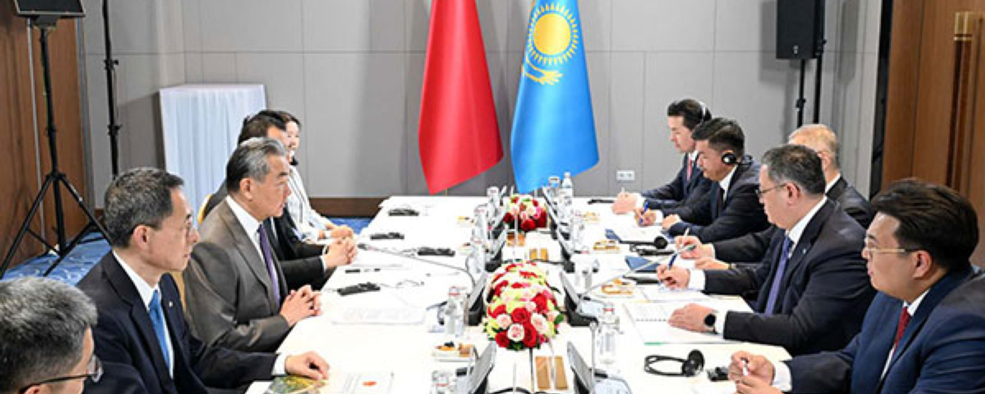 中哈举行第二次外长战略对话 - 俄罗斯卫星通讯社, 1920, 26.04.2025