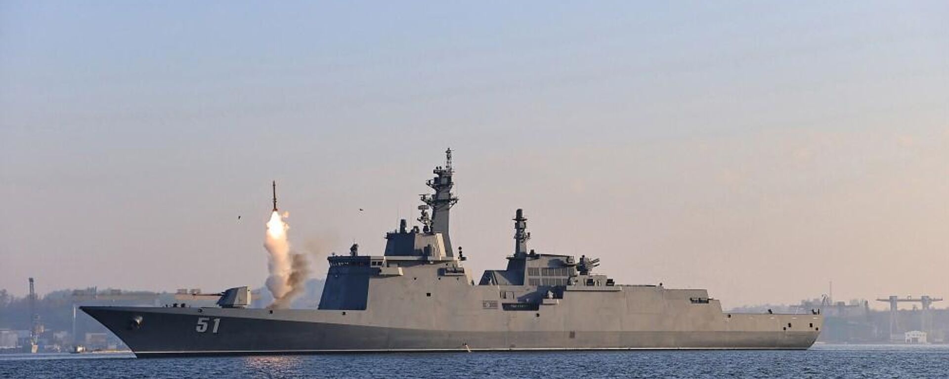 朝鲜新型驱逐舰“崔贤”号进行多项武器试验 - 俄罗斯卫星通讯社, 1920, 06.11.2025