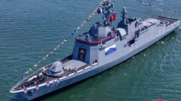 朝鮮新型驅逐艦“崔賢”號 - 俄羅斯衛星通訊社