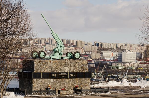 摩尔曼斯克第一防空军士兵纪念建筑群 摩尔曼斯克第一防空军士兵纪念建筑群 - 俄罗斯卫星通讯社