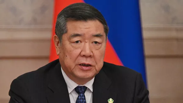 何立峰与贝森特格里尔通话，交流下一步合作 - 俄罗斯卫星通讯社