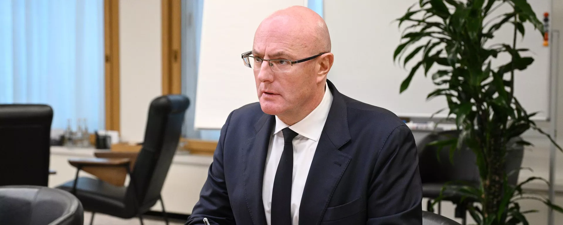 俄副总理：俄罗斯拟将宁波港纳入中俄贸易扩展合作倡议 - 俄罗斯卫星通讯社, 1920, 02.11.2025