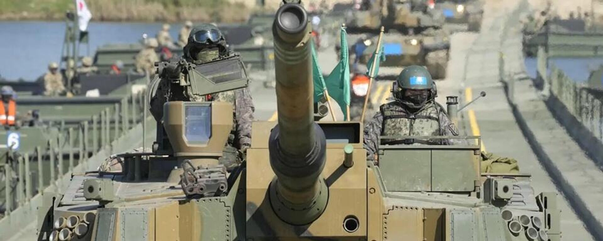 韓國和美國軍隊 - 俄羅斯衛星通訊社, 1920, 20.10.2025