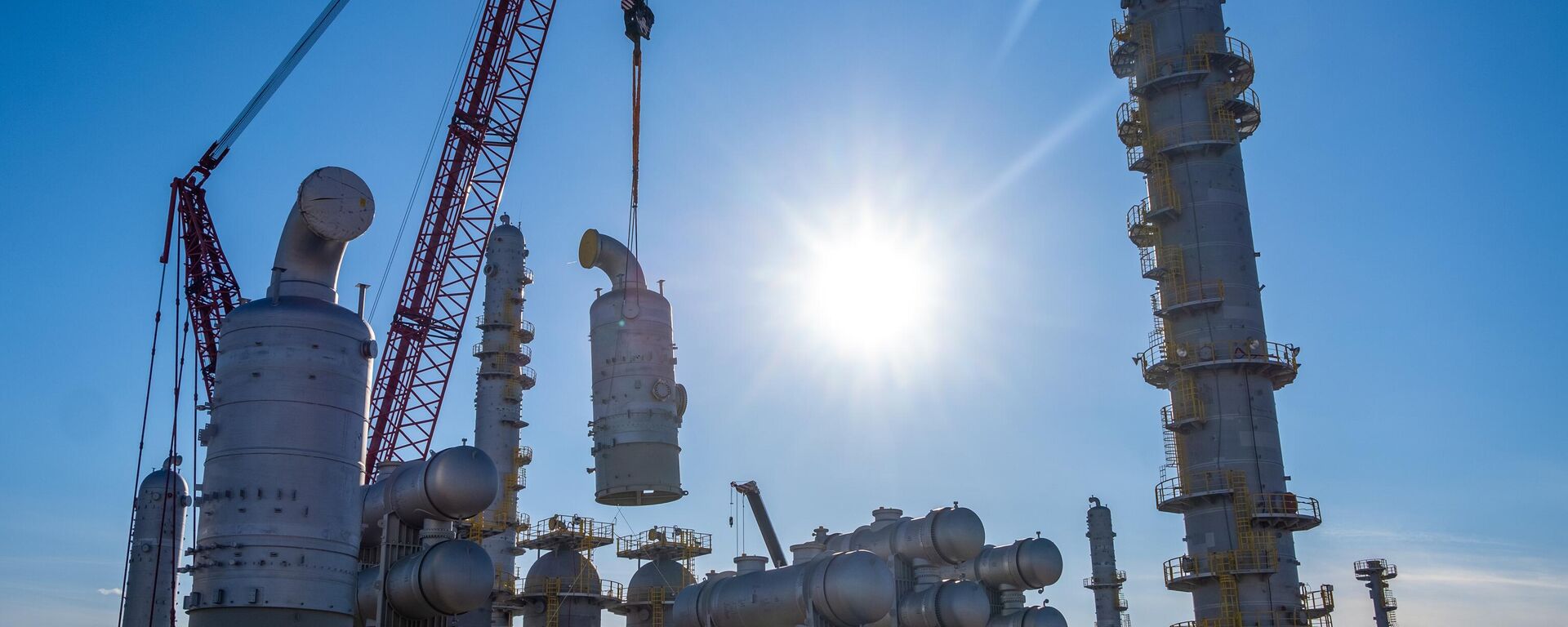 媒体：美国否认给予匈牙利油气制裁“无限期豁免” - 俄罗斯卫星通讯社, 1920, 09.11.2025