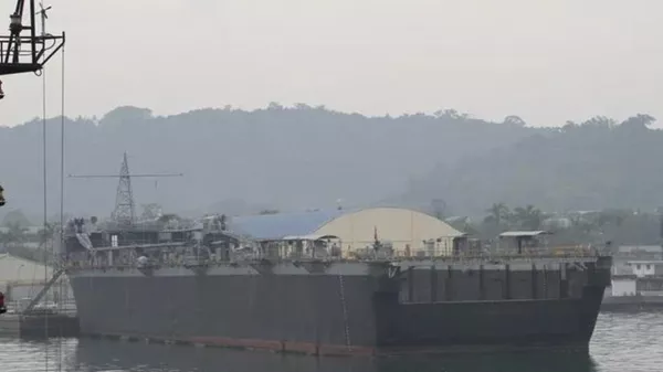 台灣海軍浮船塢因進水失控而沈沒 - 俄羅斯衛星通訊社