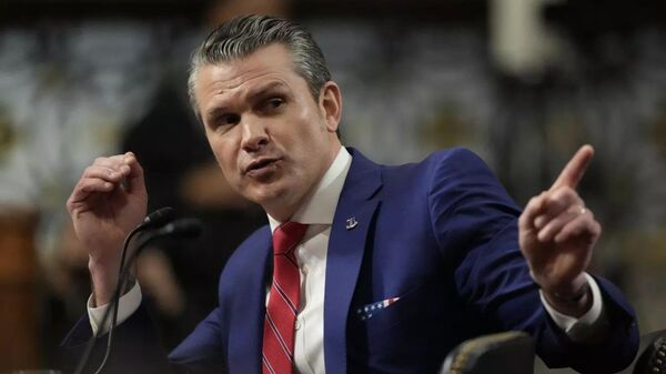 特朗普承诺核实有关五角大楼下令消灭加勒比海幸存者的报道 - 俄罗斯卫星通讯社