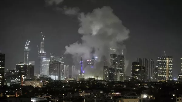 媒體：伊朗發射兩枚導彈擊中以色列國防部大樓 - 俄羅斯衛星通訊社