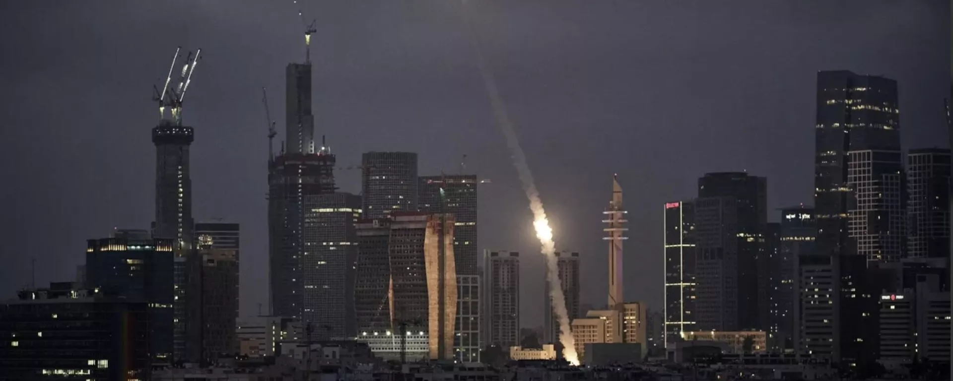 以军称伊朗再次向以色列发射导弹 - 俄罗斯卫星通讯社, 1920, 02.03.2026