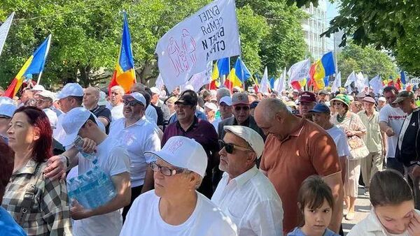 支持家庭和传统价值观的行动 (摩尔多瓦首都基希讷乌) - 俄罗斯卫星通讯社