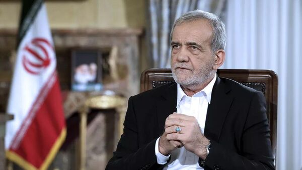 伊朗总统提议上合组织设立外长委员会以管控危机 - 俄罗斯卫星通讯社