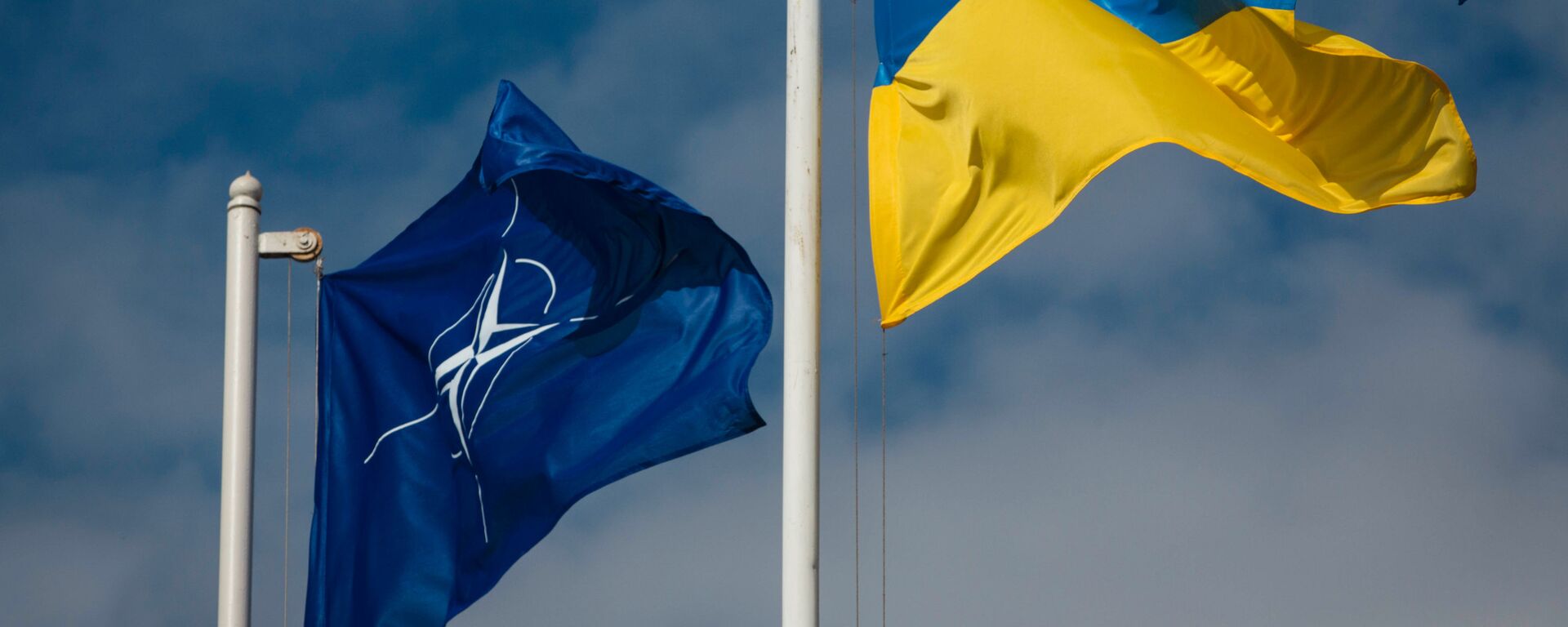 普京:乌克兰看到加入北约的好处,而俄则认为此举对本国安全构成威胁 普京:乌克兰看到加入北约的好处,而俄则认为此举对本国安全构成威胁 - 俄罗斯卫星通讯社, 1920, 05.12.2025