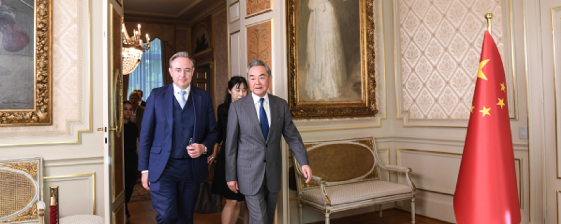 比利时首相德韦弗会见王毅 - 俄罗斯卫星通讯社, 1920, 02.07.2025