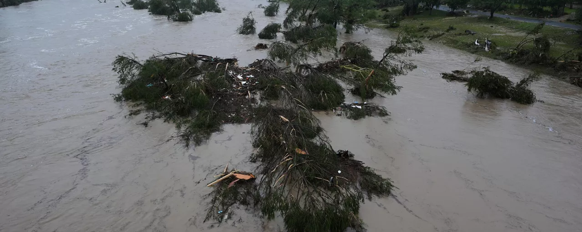 Наводнение в Керрвилле, Техас - 俄羅斯衛星通訊社, 1920, 06.07.2025