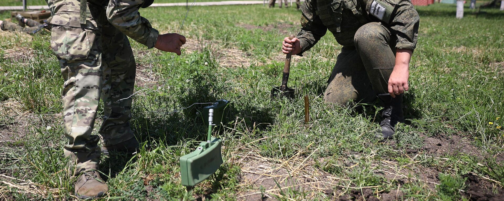 俄庫爾斯克州清除被《日內瓦公約》禁止的西班牙地雷 - 俄羅斯衛星通訊社, 1920, 08.07.2025