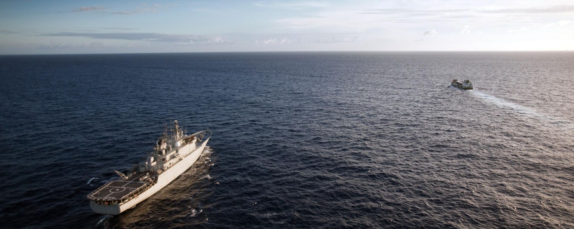 媒体：船舶在亚洲地区遭海盗袭击次数较2024年增长83% - 俄罗斯卫星通讯社, 1920, 11.07.2025