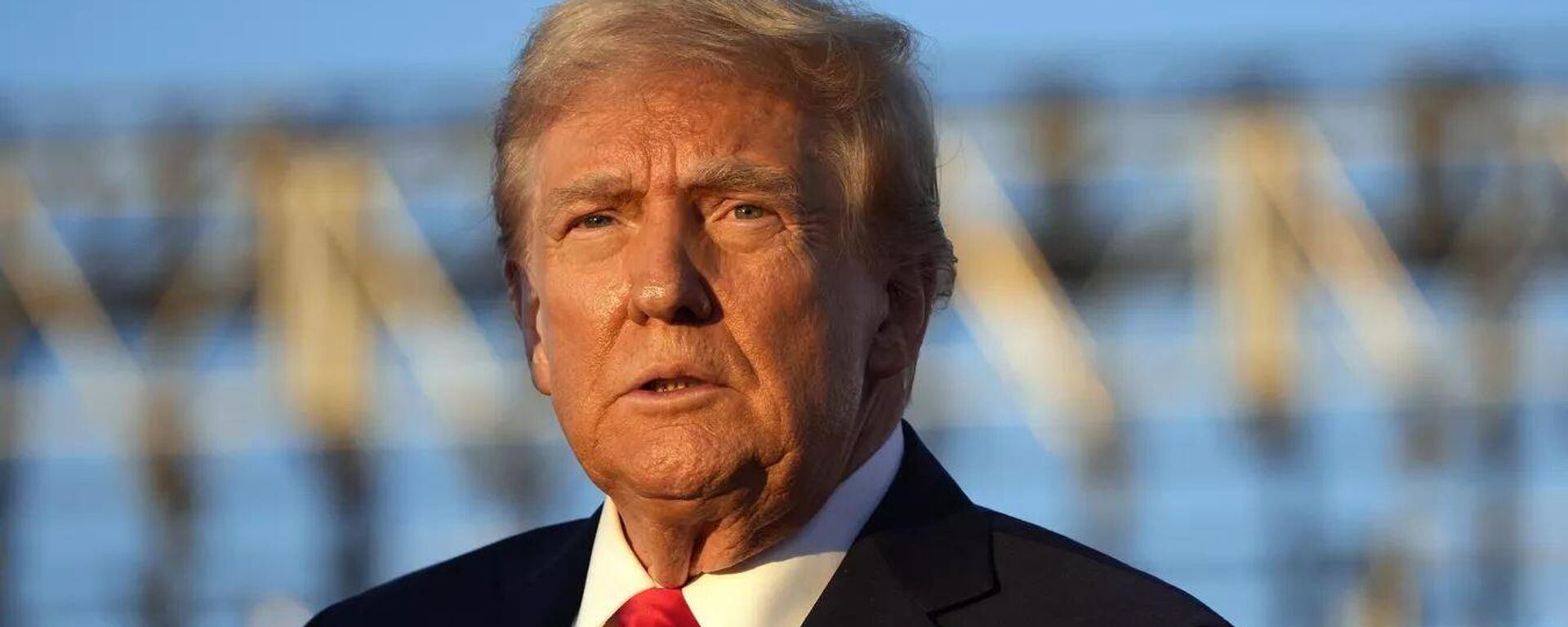 特朗普宣布自8月1日起对印度加征25%进口关税
 - 俄罗斯卫星通讯社, 1920, 30.07.2025