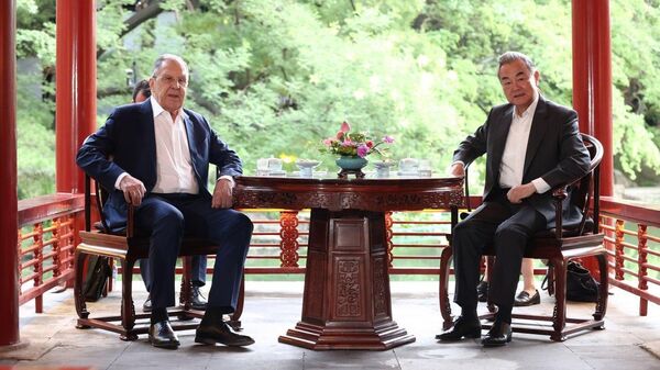 拉夫羅夫與王毅在北京舉行會晤 - 俄羅斯衛星通訊社