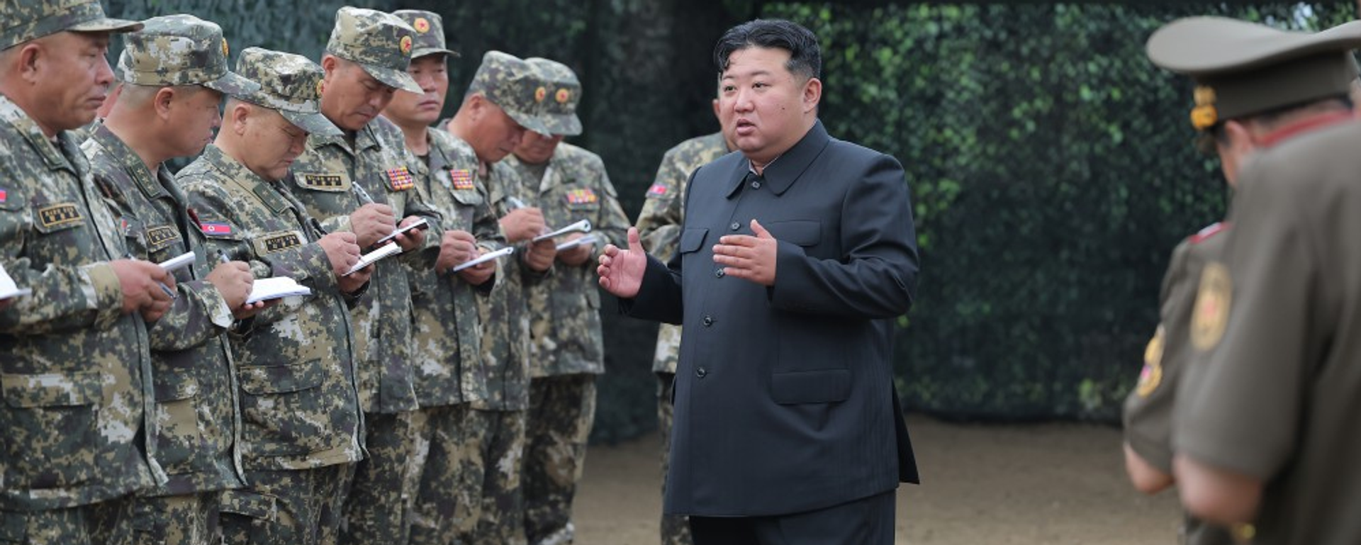 金正恩观摩朝鲜人民军大联合部队炮兵部队射击训练比赛 - 俄罗斯卫星通讯社, 1920, 24.07.2025