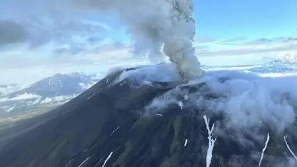 堪察加的克拉舍宁尼科夫火山 - 俄罗斯卫星通讯社