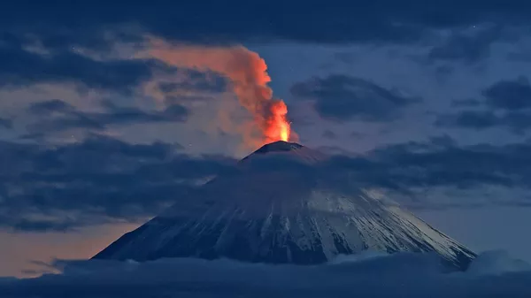 克柳切夫火山 - 俄羅斯衛星通訊社