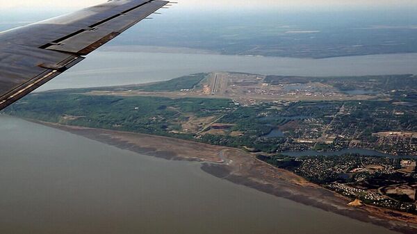 阿拉斯加安克雷奇國際機場 - 俄羅斯衛星通訊社