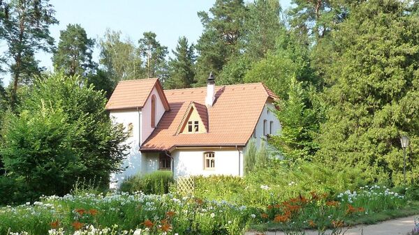 俄罗斯画家瓦西里·波列诺夫博物馆保护区 - 俄罗斯卫星通讯社