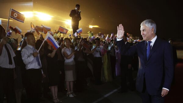 俄罗斯国家杜马主席沃洛金在平壤国际机场 - 俄罗斯卫星通讯社