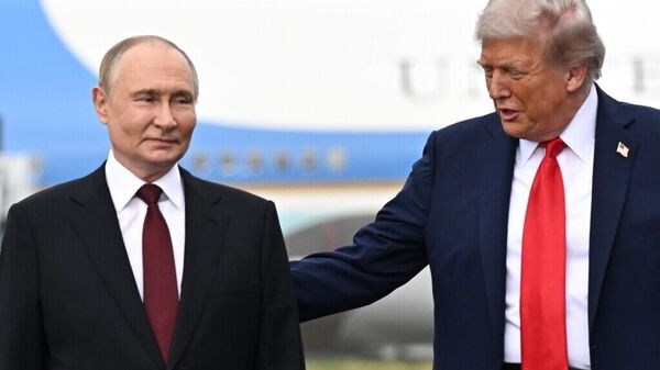 克宫：普京与特朗普一样不排除未来会举行俄美峰会 - 俄罗斯卫星通讯社