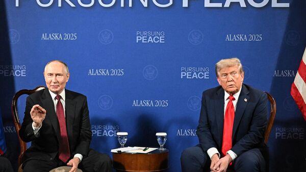普京与特朗普在阿拉斯加 - 俄罗斯卫星通讯社