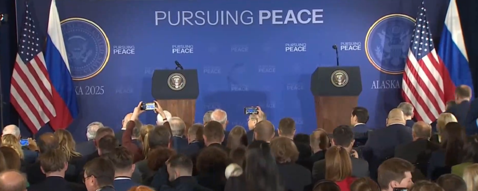 普京与特朗普联合记者会的完整视频 - 俄罗斯卫星通讯社, 1920, 16.08.2025