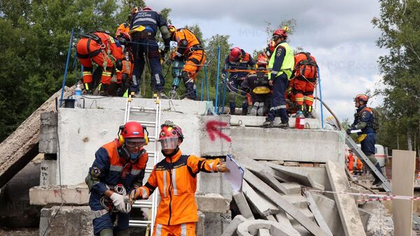 俄罗斯、中国和蒙古紧急救援人员21日在哈巴罗夫斯克举行演习 - 俄罗斯卫星通讯社