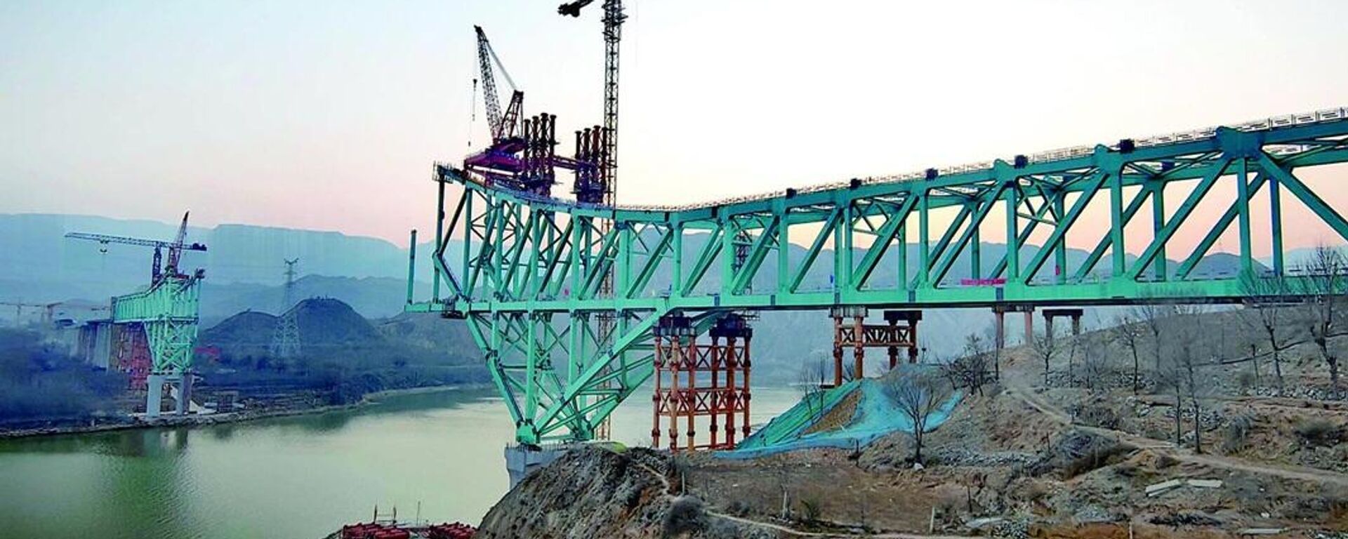 尖扎黄河特大桥 - 俄罗斯卫星通讯社, 1920, 22.08.2025