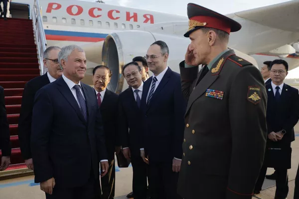 沃洛金8月25日抵达中国 - 俄罗斯卫星通讯社