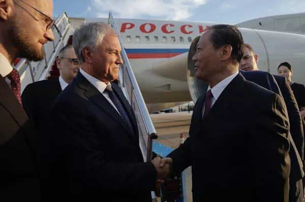 沃洛金8月25日抵达中国 - 俄罗斯卫星通讯社