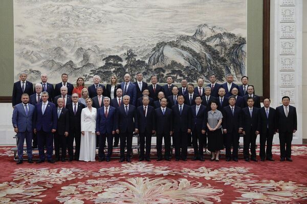 全国人大常委会委员长赵乐际8月25日在人民大会堂同俄罗斯国家杜马主席沃洛金共同主持中俄议会合作委员会第十次会议 全国人大常委会委员长赵乐际8月25日在人民大会堂同俄罗斯国家杜马主席沃洛金共同主持中俄议会合作委员会第十次会议 - 俄罗斯卫星通讯社