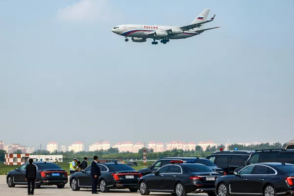 俄總統普京乘機抵達天津 俄總統普京乘機抵達天津 - 俄羅斯衛星通訊社