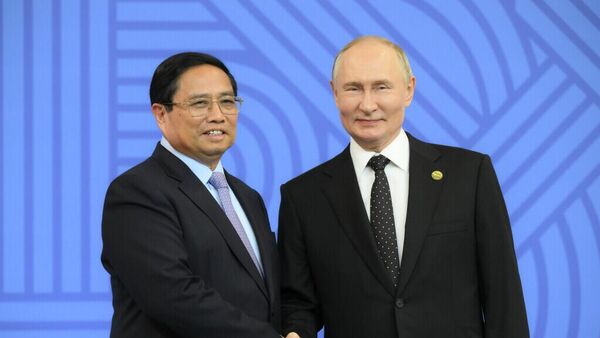 俄羅斯總統普京在上合組織峰會期間與越南總理舉行了會面 - 俄羅斯衛星通訊社