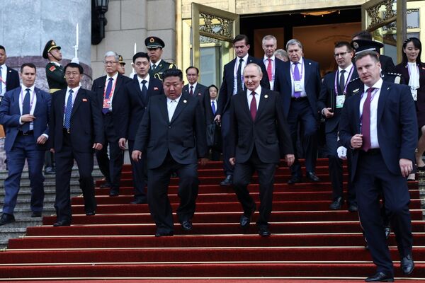 普京与金正恩举行会晤 - 俄罗斯卫星通讯社