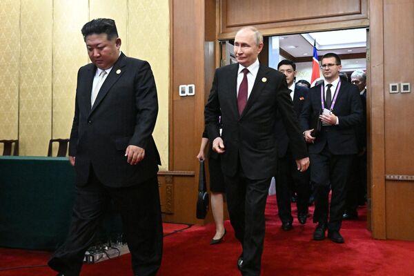 普京与金正恩举行会晤 - 俄罗斯卫星通讯社