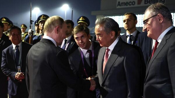 克宮：普京結束對華正式訪問飛往符拉迪沃斯托克 - 俄羅斯衛星通訊社