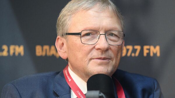 鲍里斯∙季托夫 - 俄罗斯卫星通讯社