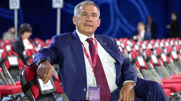 俄罗斯鞑靼斯坦共和国行政长官鲁斯塔姆·明尼哈诺夫 - 俄罗斯卫星通讯社