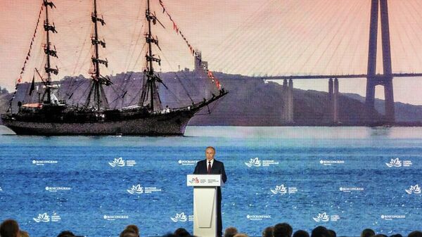 ВЭФ-2025. Пленарное заседание - 俄罗斯卫星通讯社