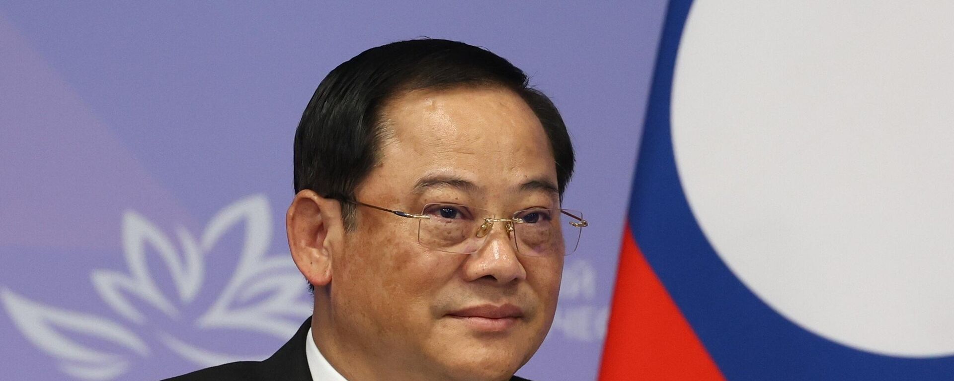 老挝总理宋赛∙西潘敦 - 俄罗斯卫星通讯社, 1920, 08.09.2025