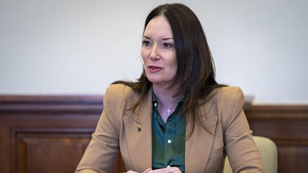 美國農業部長羅林斯 - 俄羅斯衛星通訊社